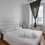 Apartamento Sotto Casa C'e Mentre Dentro Abita Bukowski