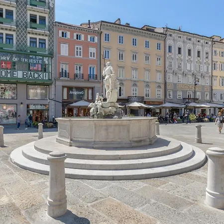 Charme Bukowski, A Centro Con Parcheggio Triest