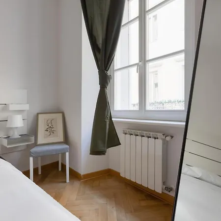 Apartment Charme Bukowski, A Centro Con Parcheggio